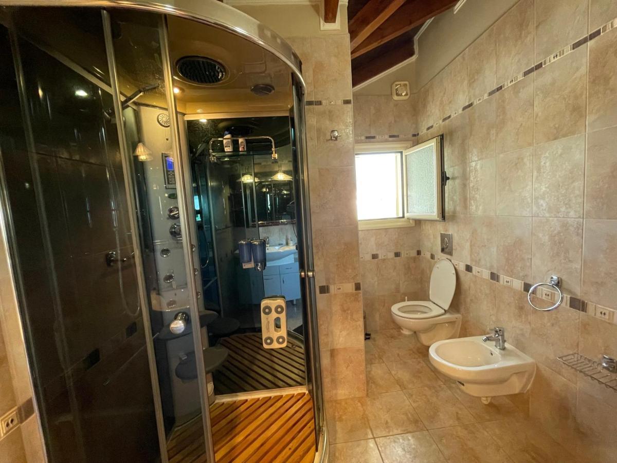 Vila Zahaj Vlorë Exterior foto